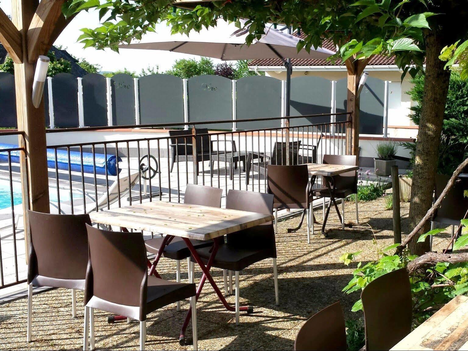Logis Hotel Restaurant Cruzel Maurs Exterior foto